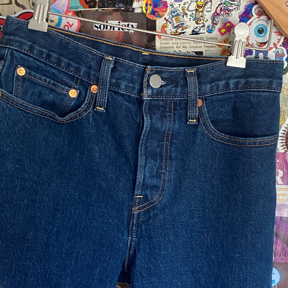 Levi’s Jeans - Picture 2 of 7